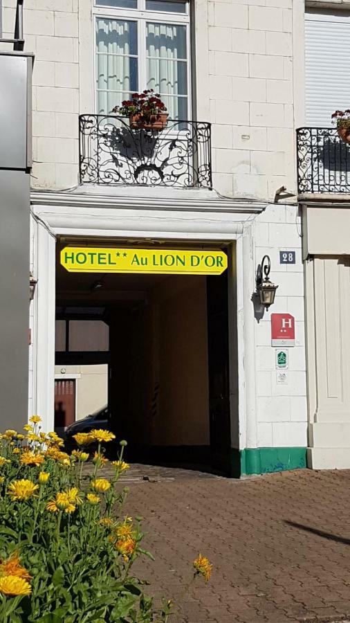 Hotel Au Lion D'Or Nogent-le-Rotrou Esterno foto